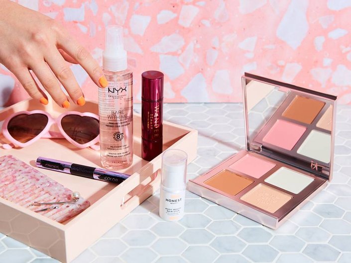 3 Handy face palettes for a perfectly-sculpted beauty look