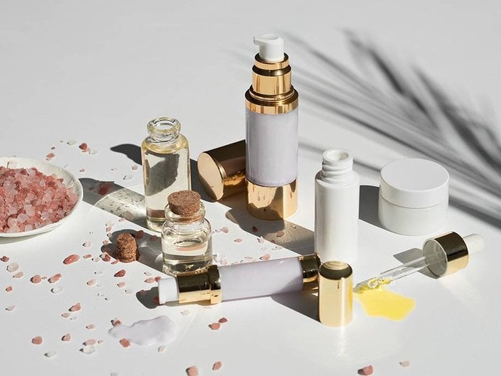 5 Best Face Oils to Use Under Makeup