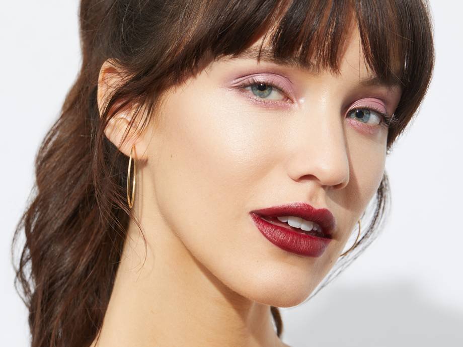 How To Grow Out Bangs And Skip The Awkward In Between Stage Makeup Com