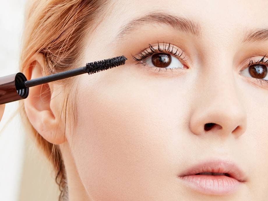 The Best Mascaras for Short Lashes 