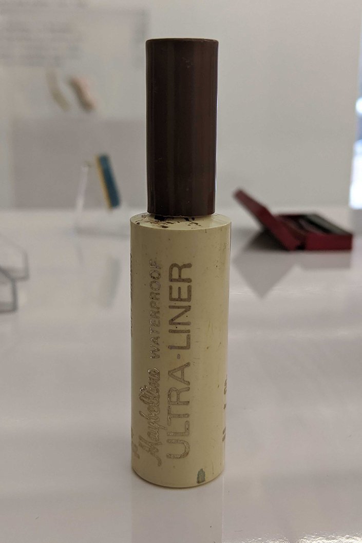 maybelline new york vintage ultra liner