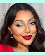 How to Wear Mint Makeup for the Holidays