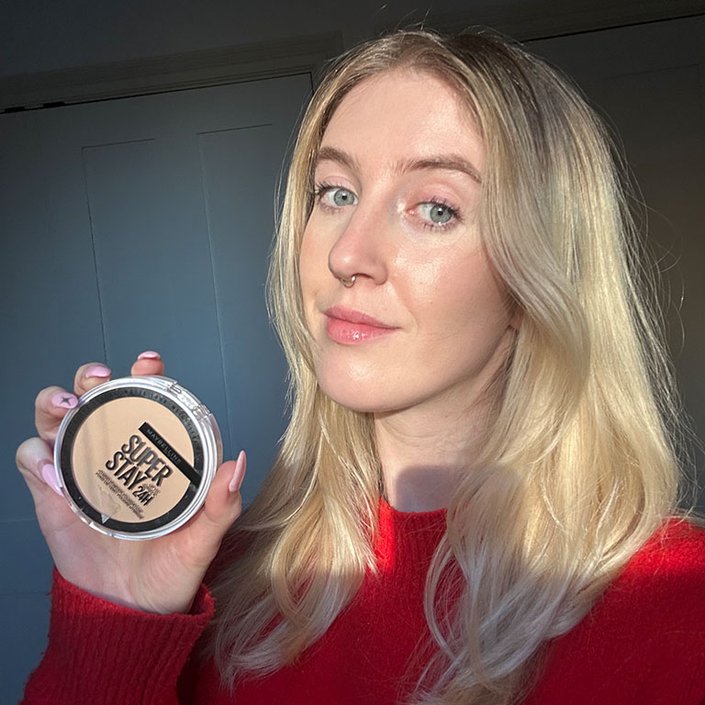 Maybelline New York SuperStay Foundation Powder Review