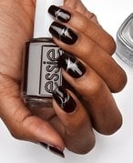 12 Metallic Nail Ideas We’re Obsessed With