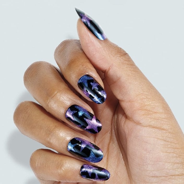 Metallic Stars Nails