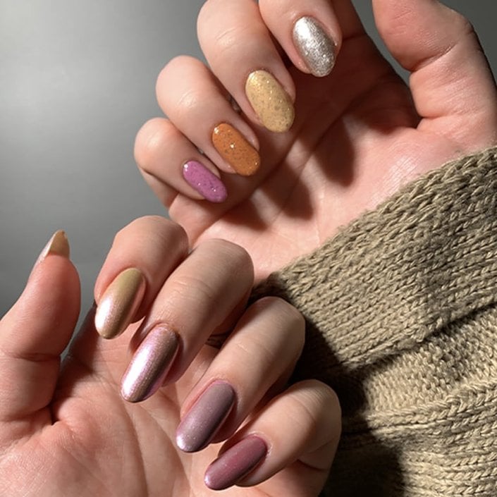 Mismatched color nails