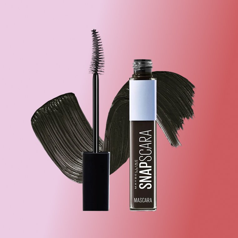 Opened tube and wand of Maybelline Snapscara Opened tube and wand of Maybelline Snapscara